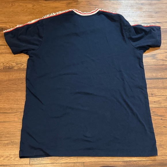 GUESS Y2K Men's Navy T-Shirt with Red striped logo Accents Small - Picture 7 of 10